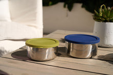Load image into Gallery viewer, 1 Hotels Stainless Steel Nesting Food and Water Bowls